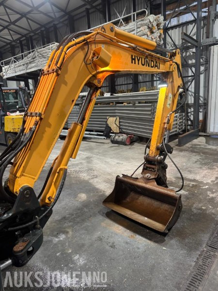 Miniexcavadora 2012 HYUNDAI ROBEX 35Z-9 4,1TONN MINIGRAVER. 2135TIMER NYE BELTER 2024. GRAVESKUFF. PLANERINGSKUFF.: foto 15 Miniexcavadora 2012 HYUNDAI ROBEX 35Z-9 4,1TONN MINIGRAVER. 2135TIMER NYE BELTER 2024. GRAVESKUFF. PLANERINGSKUFF.: foto 15
