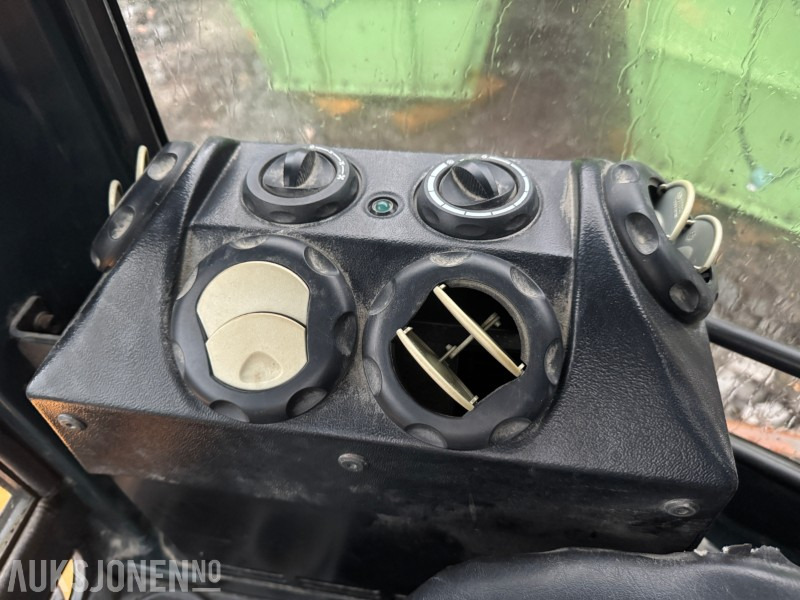 Miniexcavadora 2012 HYUNDAI ROBEX 35Z-9 4,1TONN MINIGRAVER. 2135TIMER NYE BELTER 2024. GRAVESKUFF. PLANERINGSKUFF.: foto 10 Miniexcavadora 2012 HYUNDAI ROBEX 35Z-9 4,1TONN MINIGRAVER. 2135TIMER NYE BELTER 2024. GRAVESKUFF. PLANERINGSKUFF.: foto 10