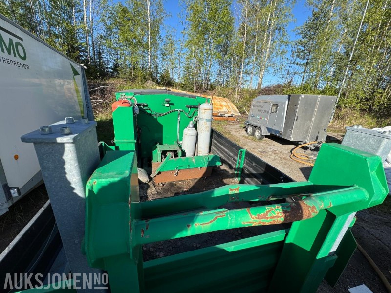 Equipo de construcción 2013 ATC Asfalt Termo container med emulsjonstank / Asfalt lappemaskin: foto 10