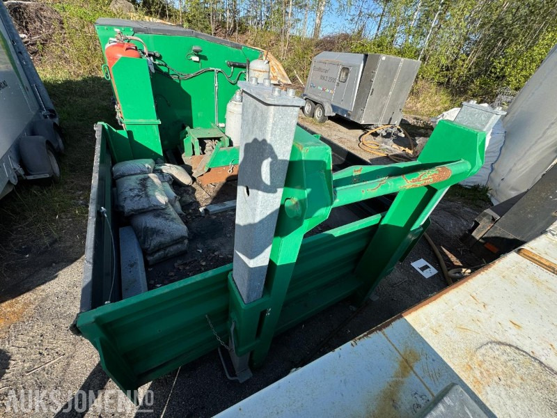 Equipo de construcción 2013 ATC Asfalt Termo container med emulsjonstank / Asfalt lappemaskin: foto 9
