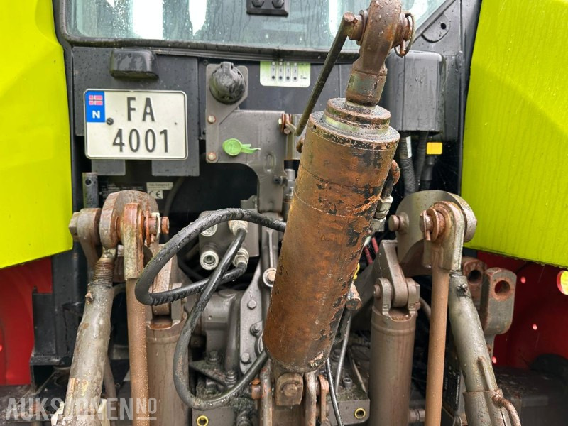 2013 Claas Arion 430 TRAKTOR MED FRONTLESSEAPPARAT - 5619 Timer - Tractor: foto 3 2013 Claas Arion 430 TRAKTOR MED FRONTLESSEAPPARAT - 5619 Timer - Tractor: foto 3