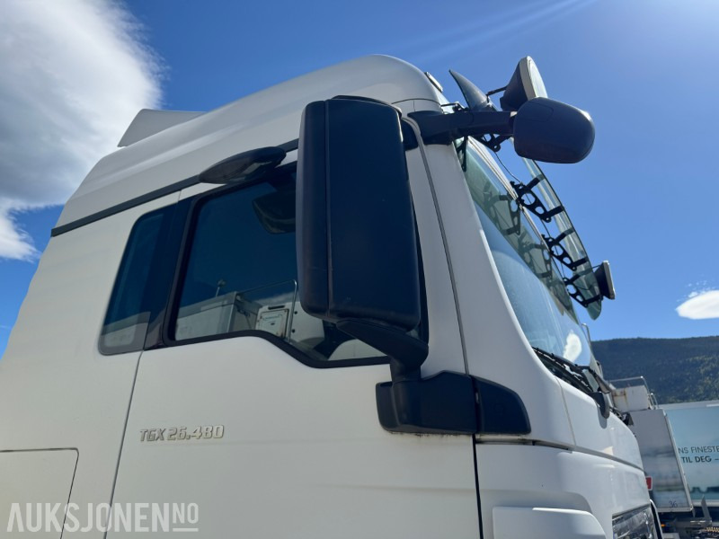 2013 MAN TGX 26.480 chassis med containerfester - Camión portacontenedore/ Intercambiable: foto 5 2013 MAN TGX 26.480 chassis med containerfester - Camión portacontenedore/ Intercambiable: foto 5