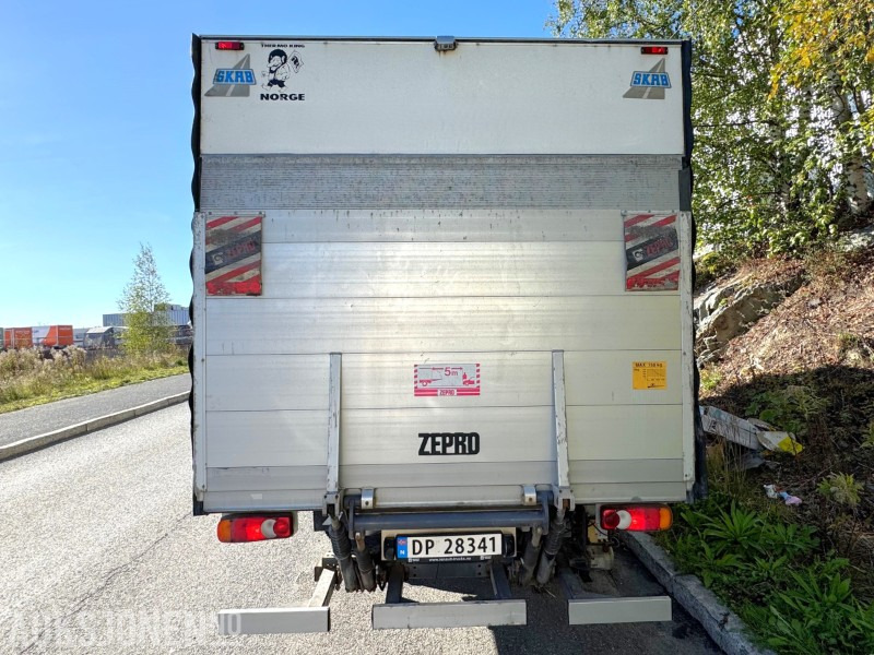 2013 Renault Master kjølebil, Thermo King, Z-Lift, SKAB, ryggekamera, cruise - Camión caja cerrada: foto 4 2013 Renault Master kjølebil, Thermo King, Z-Lift, SKAB, ryggekamera, cruise - Camión caja cerrada: foto 4