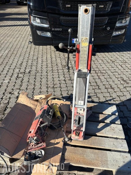 2014 Hilti DD200 kjernebormaskinm/rigg- rep.objekt/delemaskin. - Equipo de construcción: foto 5 2014 Hilti DD200 kjernebormaskinm/rigg- rep.objekt/delemaskin. - Equipo de construcción: foto 5