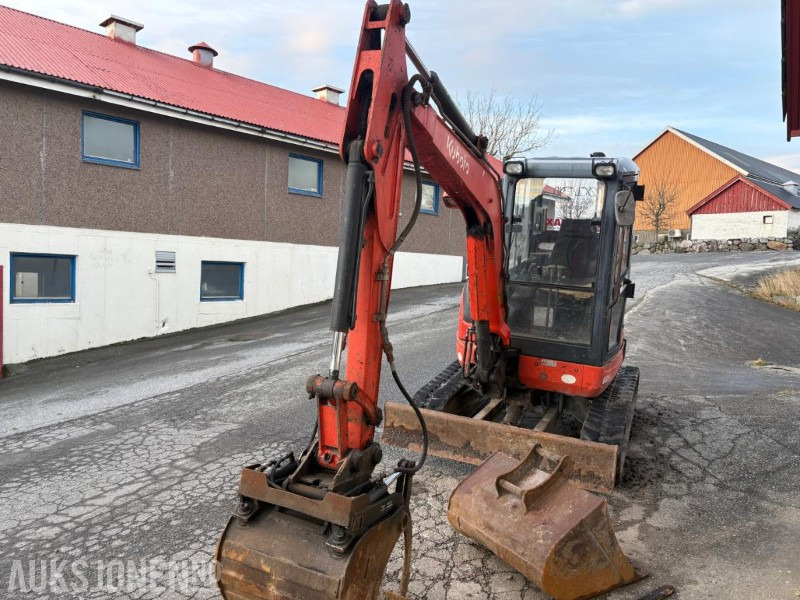 2014 Kubota U35-3α3 med 3-skuffer - Miniexcavadora: foto 1 2014 Kubota U35-3α3 med 3-skuffer - Miniexcavadora: foto 1