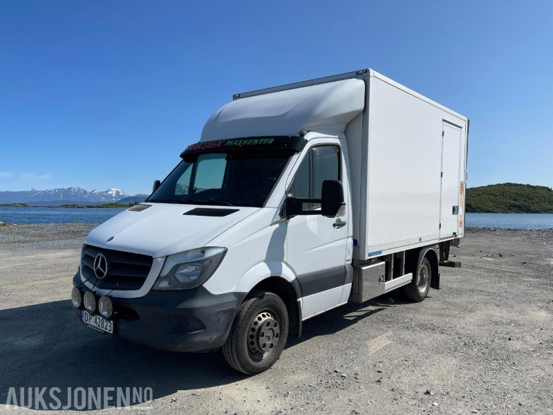 2014 Mercedes-Benz 516 Bluetec Sprinter Automat, kun 157716 km, SKAB påbygg, og 750 kg Zepro bakløft - Camión caja cerrada: foto 1 2014 Mercedes-Benz 516 Bluetec Sprinter Automat, kun 157716 km, SKAB påbygg, og 750 kg Zepro bakløft - Camión caja cerrada: foto 1