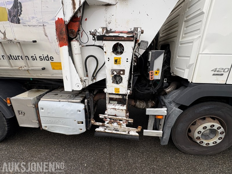 2014 Volvo FM420 EURO 6 sidelaster / komprimatorbil / renovasjonsbil - leveres med ny EU godkjenning - Camión de basura: foto 5 2014 Volvo FM420 EURO 6 sidelaster / komprimatorbil / renovasjonsbil - leveres med ny EU godkjenning - Camión de basura: foto 5