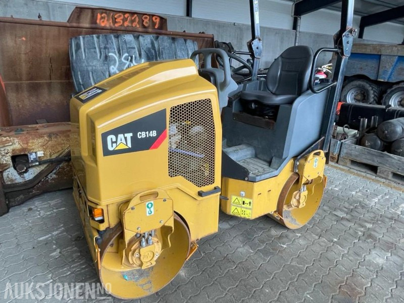 2015 Cat CB14B - 1,5 tonns universalvals med 900 mm (35”) tandemvibrasjonstromler. - Rodillo: foto 2 2015 Cat CB14B - 1,5 tonns universalvals med 900 mm (35”) tandemvibrasjonstromler. - Rodillo: foto 2