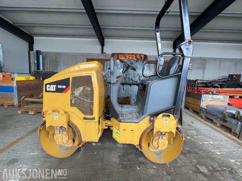 2015 Cat CB14B - 1,5 tonns universalvals med 900 mm (35”) tandemvibrasjonstromler. - Rodillo: foto 1 2015 Cat CB14B - 1,5 tonns universalvals med 900 mm (35”) tandemvibrasjonstromler. - Rodillo: foto 1