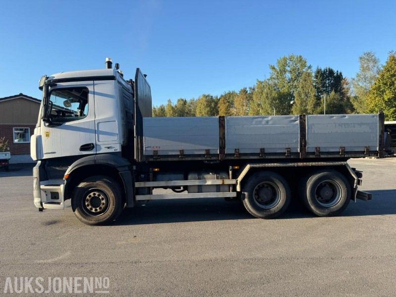 2015 Mercedes-Benz AROCS 6X4 TIPPBIL SERVICEHISTORIKK TANDEM 2 SETT DEKK. - Camión volquete: foto 5 2015 Mercedes-Benz AROCS 6X4 TIPPBIL SERVICEHISTORIKK TANDEM 2 SETT DEKK. - Camión volquete: foto 5