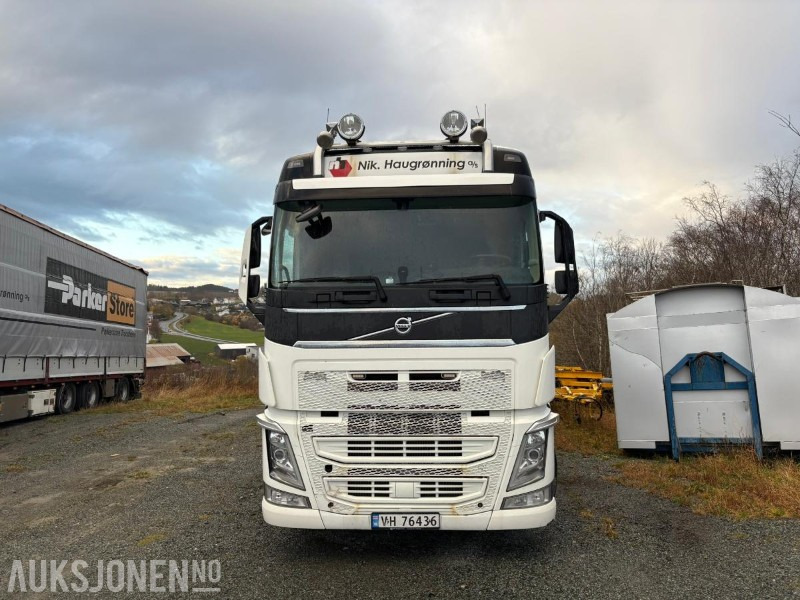 2015 VOLVO FH540 6x2 KRANBIL med Palfinger PK16502 - Camión grúa: foto 2 2015 VOLVO FH540 6x2 KRANBIL med Palfinger PK16502 - Camión grúa: foto 2