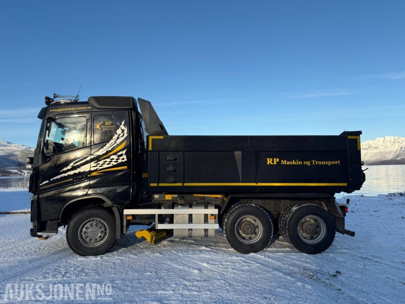 2015 Volvo FH16 6X4 540 Tippbil - Brøyterigget - Skjær - 403000KM - Camión volquete: foto 1 2015 Volvo FH16 6X4 540 Tippbil - Brøyterigget - Skjær - 403000KM - Camión volquete: foto 1