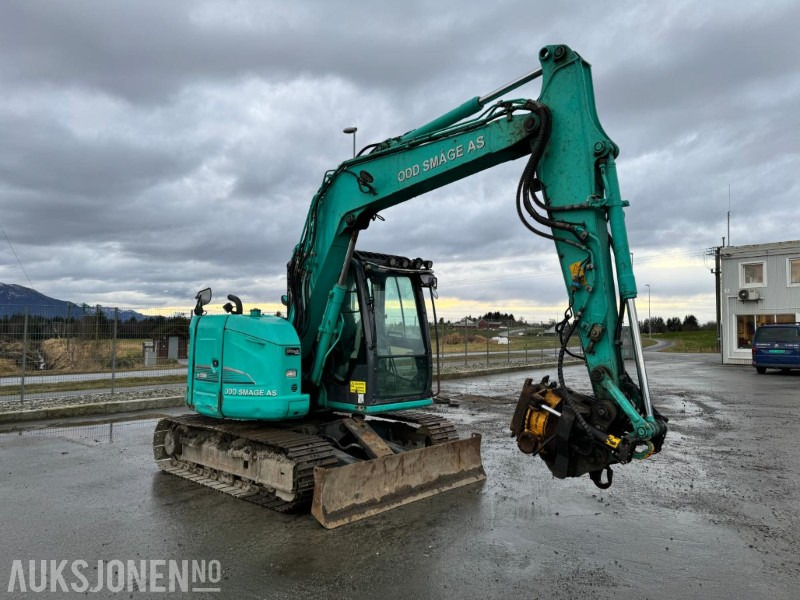 2016 Kobelco SK75SR-3E - 8 tonns gravemaskin - Tiltrotator - Pusskuffe - Bunkringspumpe - sentralsmøring - Sertifisert - Excavadora: foto 3 2016 Kobelco SK75SR-3E - 8 tonns gravemaskin - Tiltrotator - Pusskuffe - Bunkringspumpe - sentralsmøring - Sertifisert - Excavadora: foto 3
