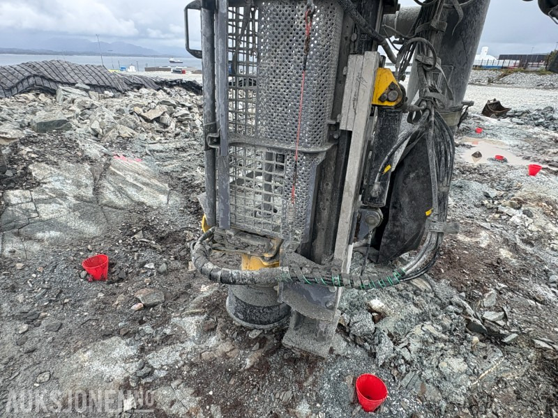 2017 Atlas Copco Flexiroc T30R-03 - 4 574 motortimer - 1 416 hammertimer - Perforadora: foto 5 2017 Atlas Copco Flexiroc T30R-03 - 4 574 motortimer - 1 416 hammertimer - Perforadora: foto 5
