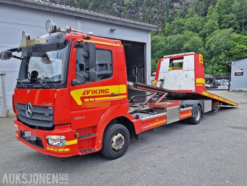 2018 Mercedes-Benz ATEGO med TEVOR PÅBYGG, Kjørebruer, Briller, Fjernkontroll, - Camión de bomberos: foto 1 2018 Mercedes-Benz ATEGO med TEVOR PÅBYGG, Kjørebruer, Briller, Fjernkontroll, - Camión de bomberos: foto 1
