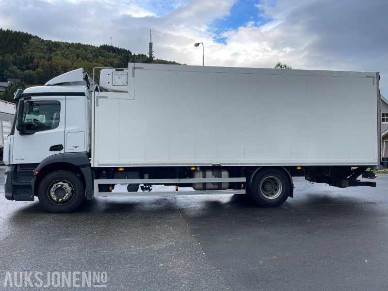 2018 Mercedes-Benz Antos 4X2 Thermo Kun 136844 Km Euro 6 - Camión caja cerrada: foto 3 2018 Mercedes-Benz Antos 4X2 Thermo Kun 136844 Km Euro 6 - Camión caja cerrada: foto 3