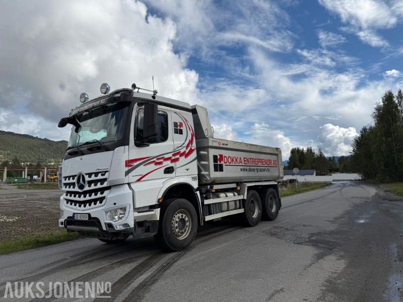 2018 Mercedes-Benz Arocs 2658 Euro 6 - Camión volquete: foto 1 2018 Mercedes-Benz Arocs 2658 Euro 6 - Camión volquete: foto 1