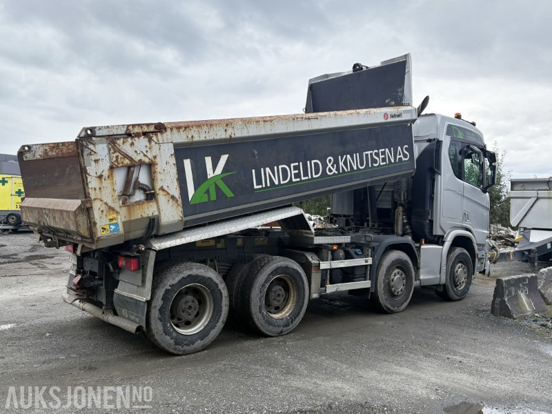 2018 Scania R500 tippbil - 8X4 - Istrail m/hydraulisk stor baklem - rullestolheis - MYE utstyr på denne bilen - Camión volquete: foto 3 2018 Scania R500 tippbil - 8X4 - Istrail m/hydraulisk stor baklem - rullestolheis - MYE utstyr på denne bilen - Camión volquete: foto 3