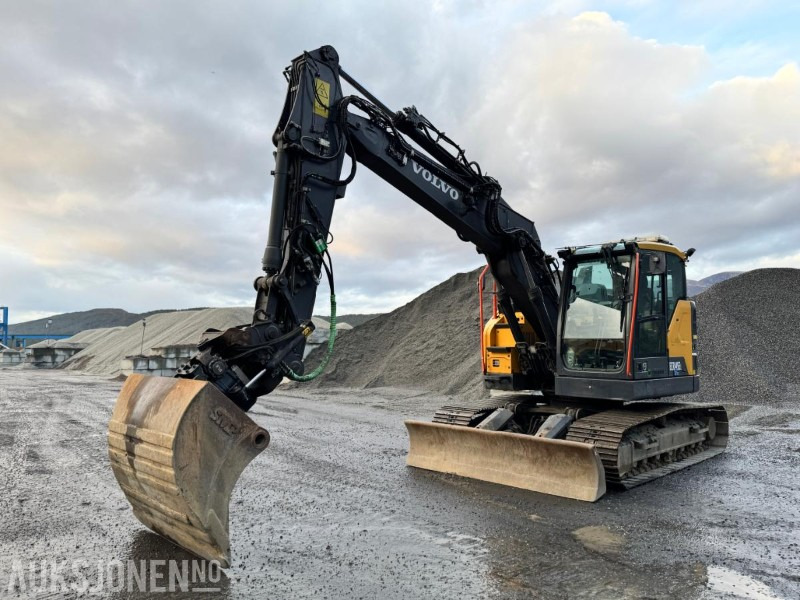 2018 Volvo ECR145EL - 16,5 tonns gravemaskin - Knekkbom - Leica GPS - Sentralsmøring - Bunkringspumpe - 2 skuffer - Sertifiseres før salg - Excavadora: foto 1 2018 Volvo ECR145EL - 16,5 tonns gravemaskin - Knekkbom - Leica GPS - Sentralsmøring - Bunkringspumpe - 2 skuffer - Sertifiseres før salg - Excavadora: foto 1