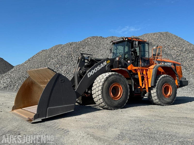 2019 Doosan DL550-5 hjullaster med skuffe / Spakstyring / Loadtronic vekt - Cargadora de ruedas: foto 3 2019 Doosan DL550-5 hjullaster med skuffe / Spakstyring / Loadtronic vekt - Cargadora de ruedas: foto 3