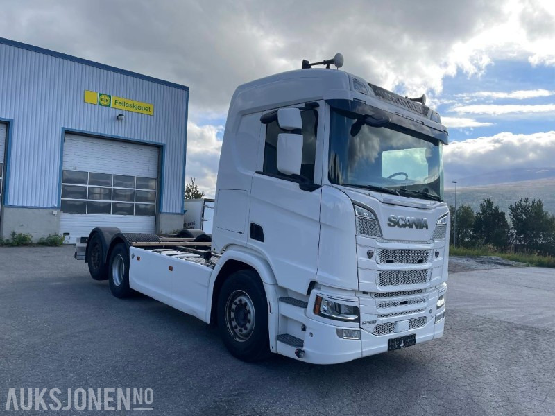 2020 Scania R580 6X2 CHASSIS - 570.526 KM/VBG/HELLUFT - Camión chasis: foto 2 2020 Scania R580 6X2 CHASSIS - 570.526 KM/VBG/HELLUFT - Camión chasis: foto 2