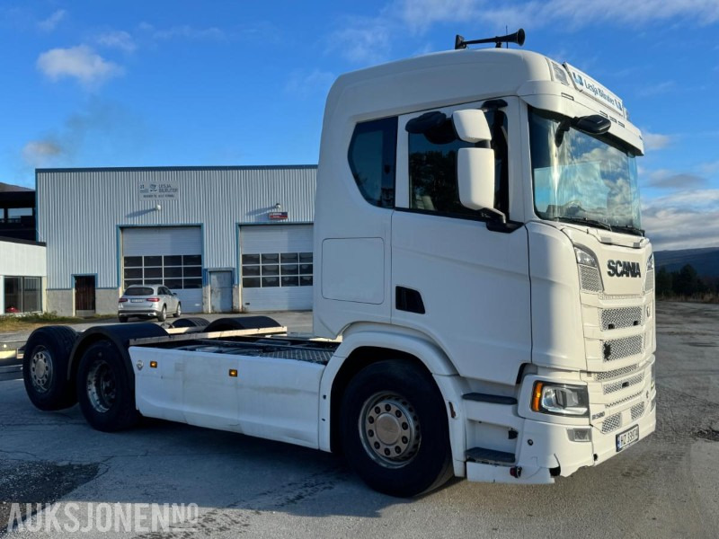 2020 Scania R580 CHASSIS, V8, EURO 6, SVING AKSEL 3, DIESELVARMER, - Camión chasis: foto 4 2020 Scania R580 CHASSIS, V8, EURO 6, SVING AKSEL 3, DIESELVARMER, - Camión chasis: foto 4