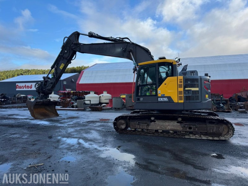 2020 Volvo ECR 235EL Gravemaskin - S70 feste - Pusskuffe - Sentralsmøring - bunkringspumpe - Tiltrotator - Pusskuffe - Sertifisert - Excavadora: foto 1 2020 Volvo ECR 235EL Gravemaskin - S70 feste - Pusskuffe - Sentralsmøring - bunkringspumpe - Tiltrotator - Pusskuffe - Sertifisert - Excavadora: foto 1