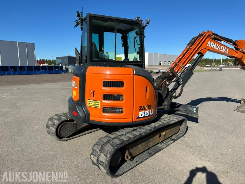 2021 Hitachi ZX55U-6 CLR gravemaskin / rotortilt / Pigghammer / 3 skuffer / 2298 timer - Excavadora: foto 4 2021 Hitachi ZX55U-6 CLR gravemaskin / rotortilt / Pigghammer / 3 skuffer / 2298 timer - Excavadora: foto 4