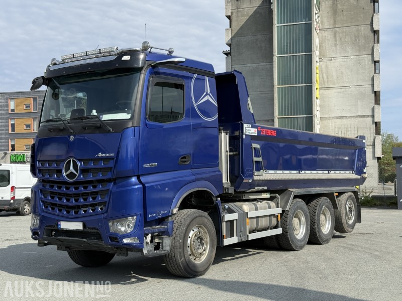 2021 Mercedes-Benz Arocs 3263 8x4 tridem tippbil - Camión volquete: foto 1 2021 Mercedes-Benz Arocs 3263 8x4 tridem tippbil - Camión volquete: foto 1