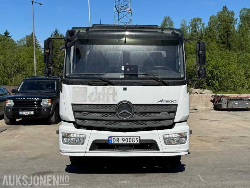 2021 Mercedes-Benz Atego 1530 lappebil/asfaltcontainer/hengsrød plan/adaptiv cruisecontrol/kamera - Camión caja abierta: foto 2 2021 Mercedes-Benz Atego 1530 lappebil/asfaltcontainer/hengsrød plan/adaptiv cruisecontrol/kamera - Camión caja abierta: foto 2