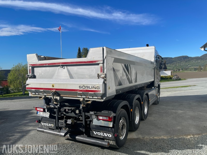 2022 Volvo FH16 750 8x4 Tridem – Gullavtale, Én Eier, EU-godkjent til 15.05.2026 - Camión volquete: foto 4 2022 Volvo FH16 750 8x4 Tridem – Gullavtale, Én Eier, EU-godkjent til 15.05.2026 - Camión volquete: foto 4
