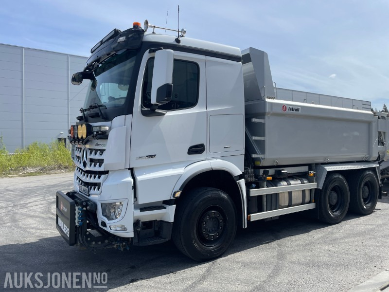 2023 Mercedes Arocs 2658 6X4 Tippbil m/Brøyteopplegg – Lav km – Meget godt utstyrt - Camión volquete: foto 1 2023 Mercedes Arocs 2658 6X4 Tippbil m/Brøyteopplegg – Lav km – Meget godt utstyrt - Camión volquete: foto 1