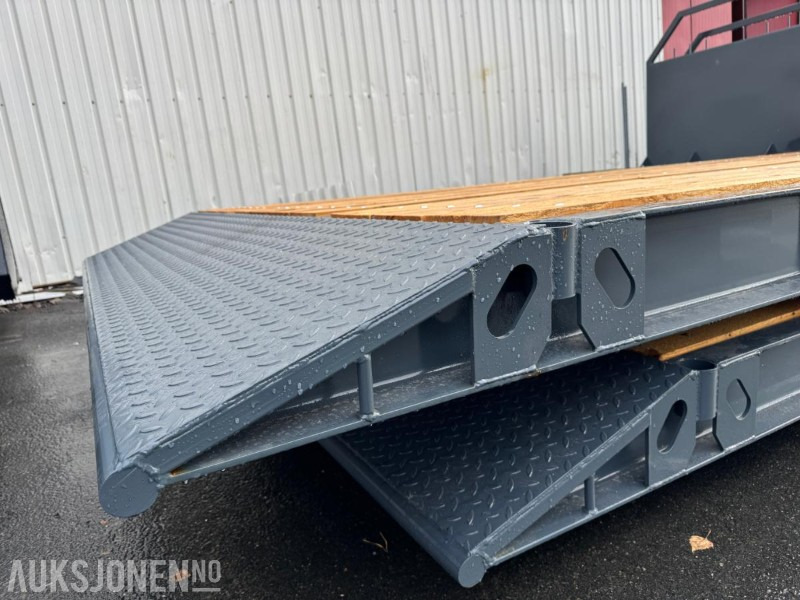 2025 NYTT Maskinflak med staker og låsbare skap - Camión multibasculante: foto 5 2025 NYTT Maskinflak med staker og låsbare skap - Camión multibasculante: foto 5