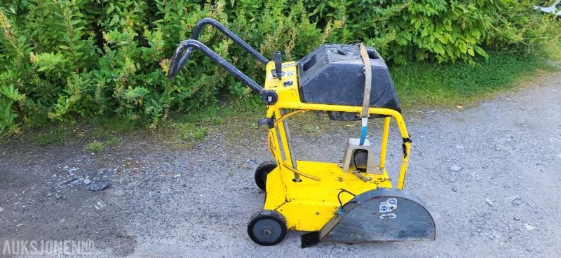 Equipo de construcción 4 stk.Wacker Neuson BFS1345A Asfaltsag / Betongsag | Rep.objekt: foto 1