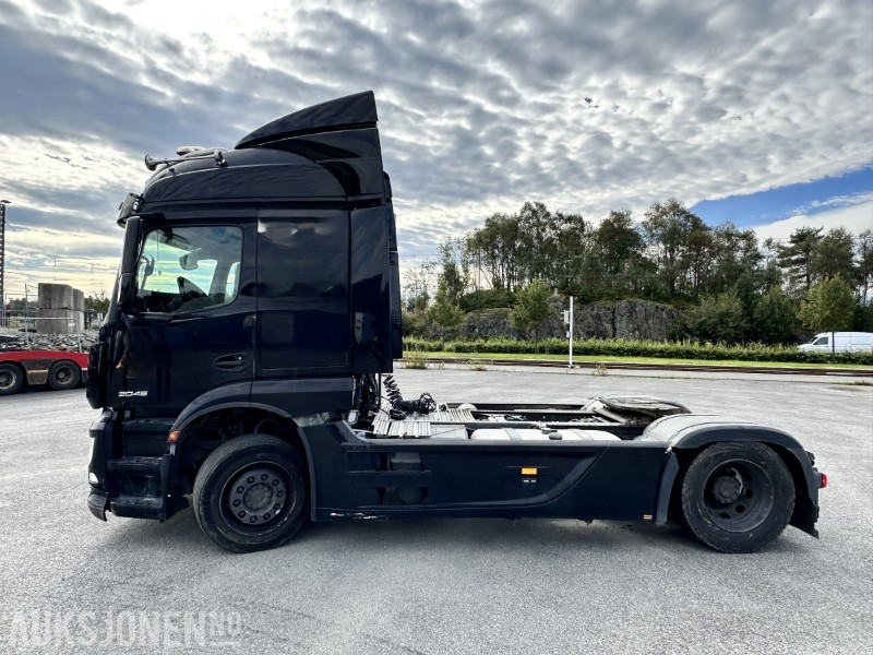 2018 Mercedes-Benz 2046LS 4X2 963402 12 - Cabeza tractora: foto 2 2018 Mercedes-Benz 2046LS 4X2 963402 12 - Cabeza tractora: foto 2