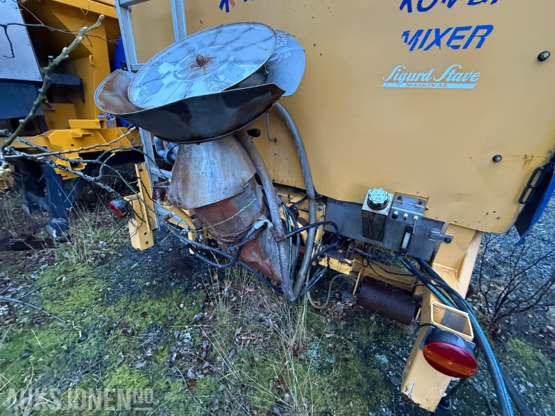 2014 Falköping C-7 LTFV Fastsandspreder på krokramme - Camión: foto 5 2014 Falköping C-7 LTFV Fastsandspreder på krokramme - Camión: foto 5