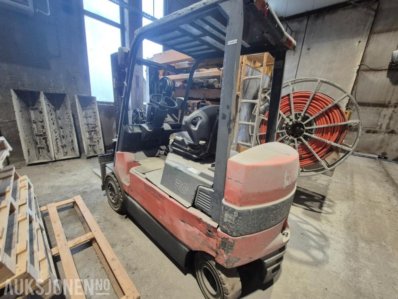 2004 Toyota 7FBMF30, elektrisk gaffeltruck, repobjekt - Equipo de manutención: foto 3 2004 Toyota 7FBMF30, elektrisk gaffeltruck, repobjekt - Equipo de manutención: foto 3