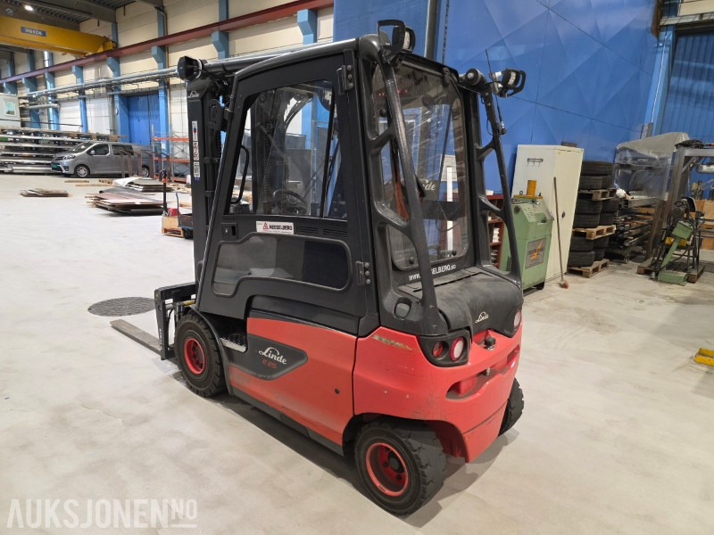 2022 Linde E25-387 truck - Equipo de manutención: foto 5 2022 Linde E25-387 truck - Equipo de manutención: foto 5