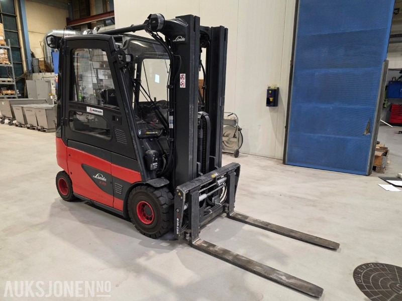 2022 Linde E25-387 truck - Equipo de manutención: foto 1 2022 Linde E25-387 truck - Equipo de manutención: foto 1