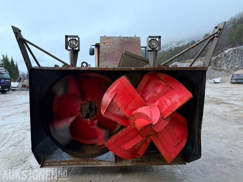 1985 ØVERAASEN TWIN SPIN UPV 150 410 S SNØFRESER - SCANIA V8 - BM Feste - Implemento para Maquinaria de construcción: foto 3 1985 ØVERAASEN TWIN SPIN UPV 150 410 S SNØFRESER - SCANIA V8 - BM Feste - Implemento para Maquinaria de construcción: foto 3