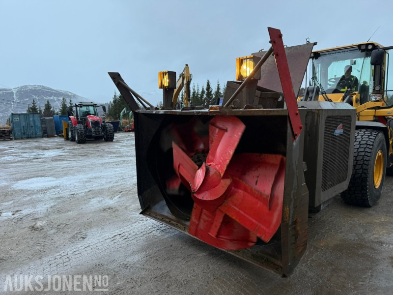 1985 ØVERAASEN TWIN SPIN UPV 150 410 S SNØFRESER - SCANIA V8 - BM Feste - Implemento para Maquinaria de construcción: foto 2 1985 ØVERAASEN TWIN SPIN UPV 150 410 S SNØFRESER - SCANIA V8 - BM Feste - Implemento para Maquinaria de construcción: foto 2