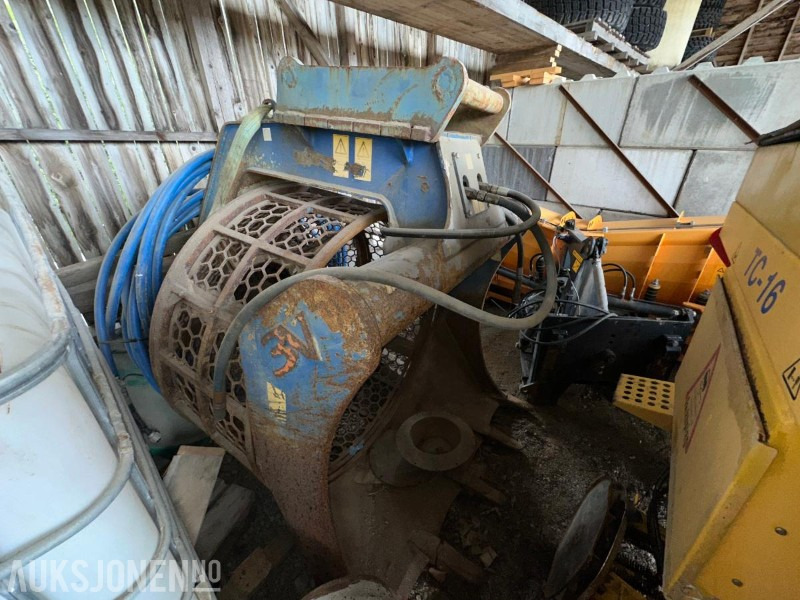 2007 Trevi Benne 3V Soldeskuffe m/S70 feste, Repobjekt - Implemento para Maquinaria de construcción: foto 1 2007 Trevi Benne 3V Soldeskuffe m/S70 feste, Repobjekt - Implemento para Maquinaria de construcción: foto 1