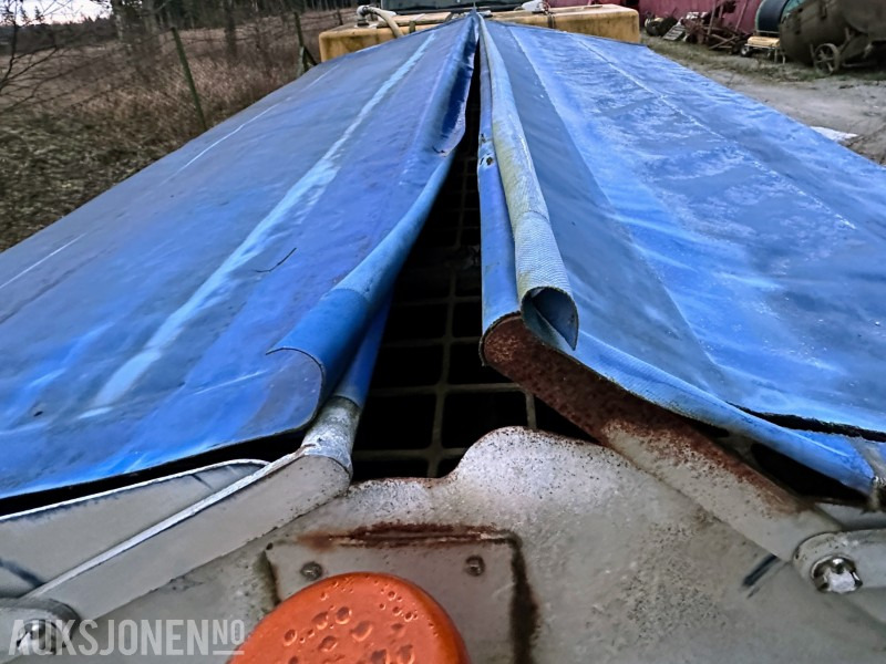 Implemento para Maquinaria de construcción 2011 FALKÖPING C5 SANDSPREDER 5.0 M³ MED VÆSKETANK: foto 14 Implemento para Maquinaria de construcción 2011 FALKÖPING C5 SANDSPREDER 5.0 M³ MED VÆSKETANK: foto 14