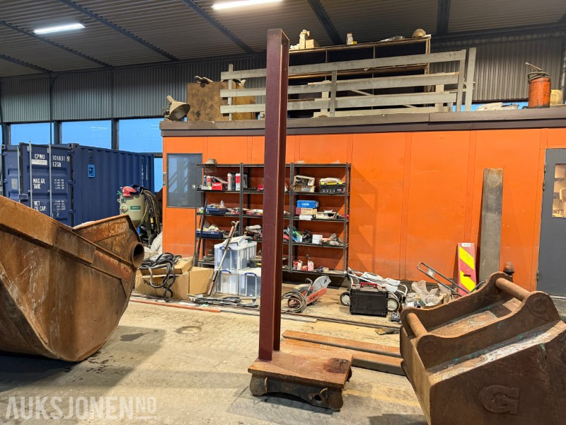 2015 HK feste med stålstolpe - Implemento para Maquinaria de construcción: foto 1 2015 HK feste med stålstolpe - Implemento para Maquinaria de construcción: foto 1