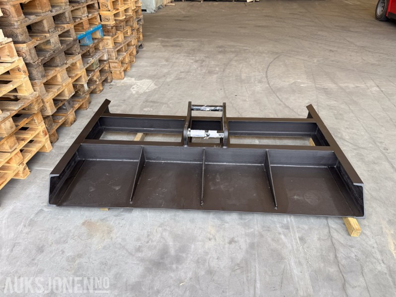 2025 Avrettingsbjelke for gravemaskin - S50 feste - Bredde 2000 mm - Implemento para Maquinaria de construcción: foto 1 2025 Avrettingsbjelke for gravemaskin - S50 feste - Bredde 2000 mm - Implemento para Maquinaria de construcción: foto 1
