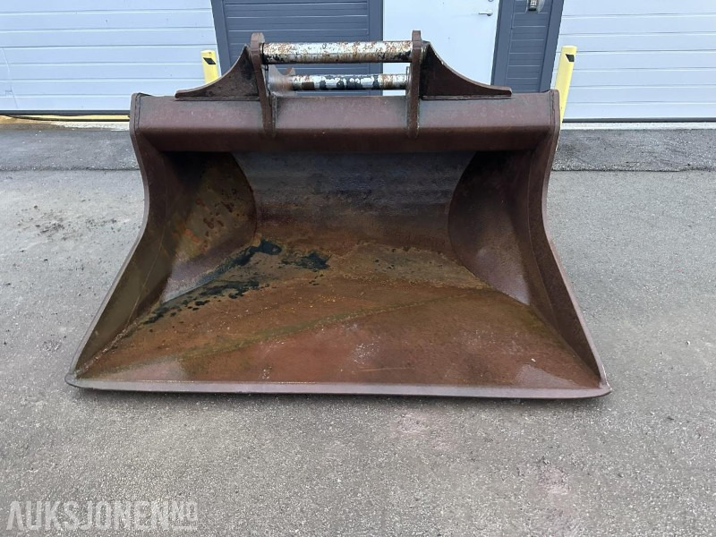 Götene Pusskuff 1650L, S80 - Implemento para Maquinaria de construcción: foto 2 Götene Pusskuff 1650L, S80 - Implemento para Maquinaria de construcción: foto 2