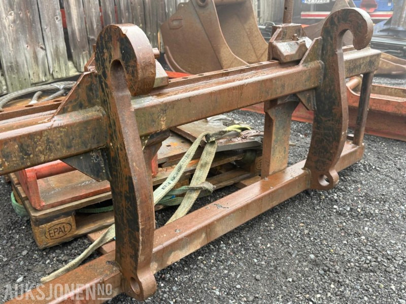 Mekanisk pallegaffel med stort BM-feste - Implemento para Maquinaria de construcción: foto 2 Mekanisk pallegaffel med stort BM-feste - Implemento para Maquinaria de construcción: foto 2