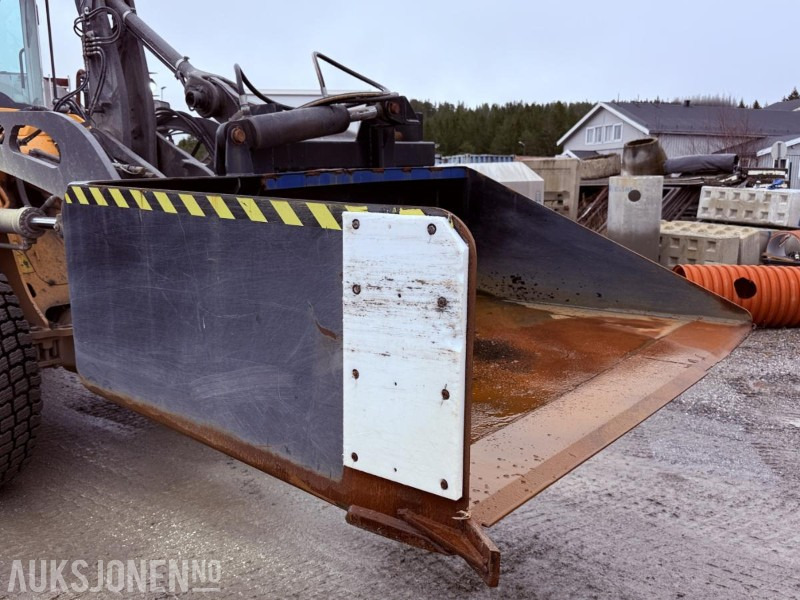 SM Stor Bankettskuffe/Kantrens til hjullaster - Implemento para Maquinaria de construcción: foto 3 SM Stor Bankettskuffe/Kantrens til hjullaster - Implemento para Maquinaria de construcción: foto 3