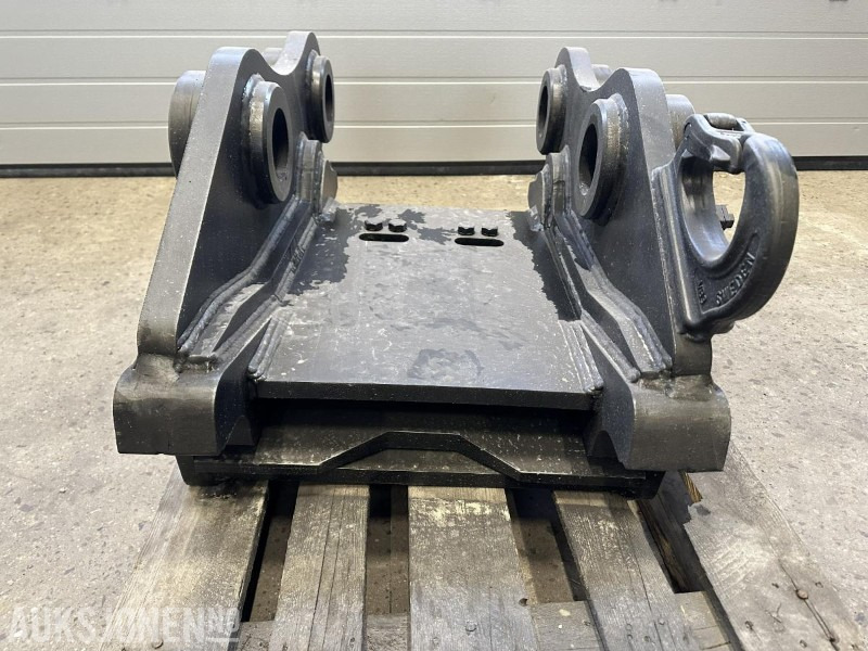 UBRUKT Götene Hydraulisk HK-feste G90 - Implemento para Maquinaria de construcción: foto 3 UBRUKT Götene Hydraulisk HK-feste G90 - Implemento para Maquinaria de construcción: foto 3