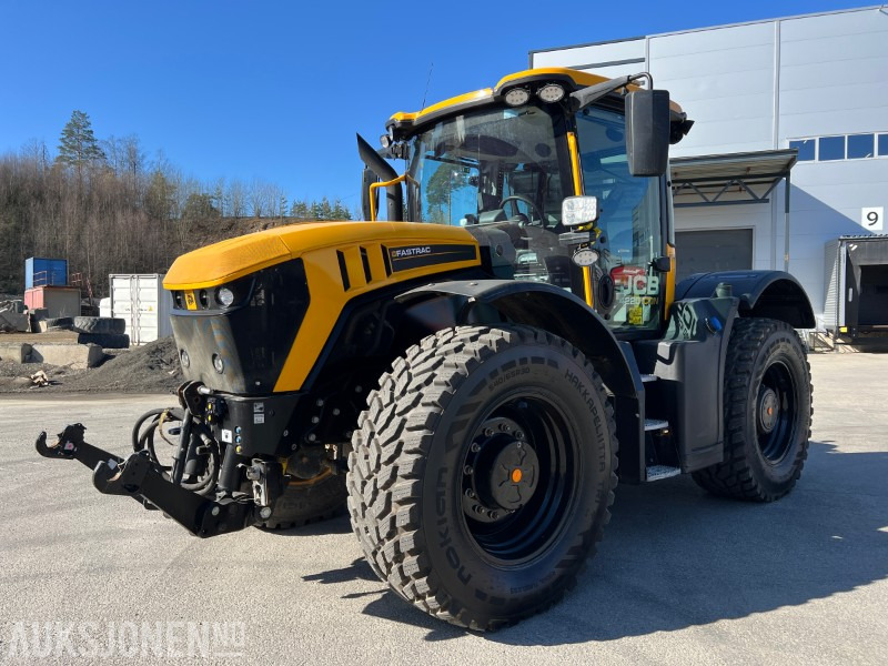 JCB 4220 Icon - spakstyring - lite timer, mye utstyr - Tractor: foto 1 JCB 4220 Icon - spakstyring - lite timer, mye utstyr - Tractor: foto 1